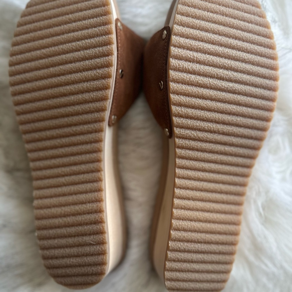 Dr. Scholl's Tan Suede Buckle Sandals - Picture 14 of 14